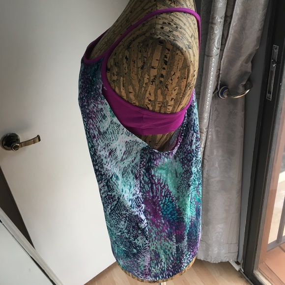 Fabletics Workout Top - Picture 6 of 8